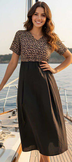 Black and Grey color Kurti in Crepe Silk fabric with Printed work