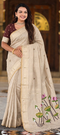 White and Off White color Saree in Cotton fabric with Weaving, Zari work
