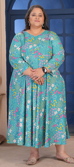 Green color Kurti in Rayon fabric with Printed work