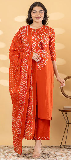 Beige and Brown color Salwar Kameez in Cotton fabric with Bandhej, Printed work