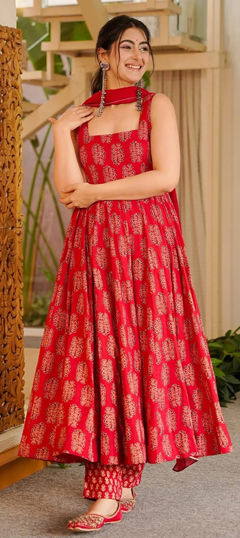 Red and Maroon color Salwar Kameez in Muslin fabric with Digital Print work