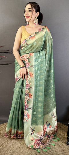 Green color Saree in Cotton fabric with Digital Print, Floral work