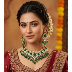 Gold Rodium Polish Green color Necklace in Metal Alloy studded with Austrian diamond, Pearl
