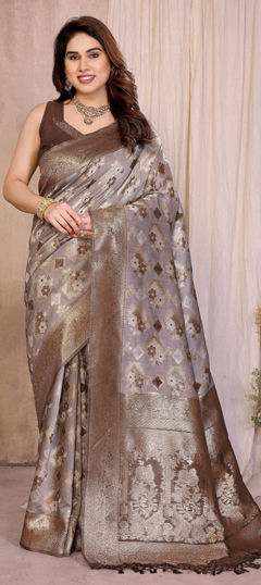 Multicolor color Saree in Cotton fabric with Weaving, Zari work