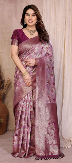 Multicolor color Saree in Cotton fabric with Weaving, Zari work