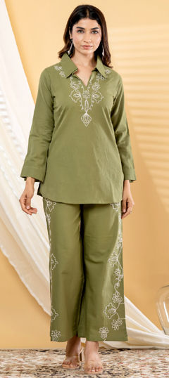Green color Co-ords Set in Cotton Flex fabric with Embroidered, Mirror work