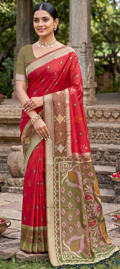 Red and Maroon color Saree in Silk fabric with Weaving work