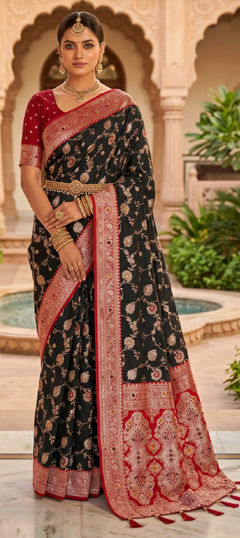Black and Grey color Saree in Banarasi Silk fabric with Weaving work