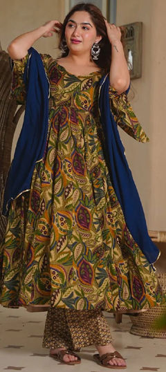 Multicolor color Salwar Kameez in Silk cotton fabric with Digital Print, Floral work