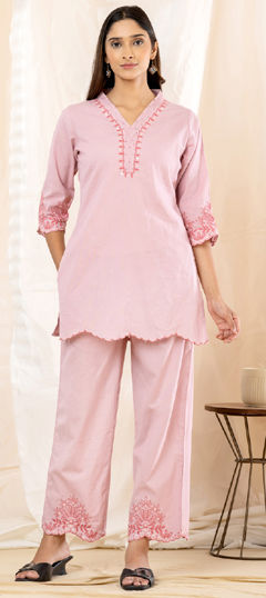 Pink and Majenta color Co-ords Set in Cotton Flex fabric with Embroidered, Mirror work
