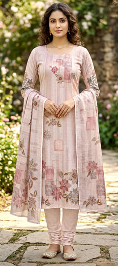 Pink and Majenta color Salwar Kameez in Cotton fabric with Digital Print, Floral work
