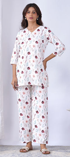 Multicolor color Co-ords Set in Rayon fabric with Printed work