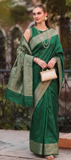 Green color Saree in Blended Cotton fabric with Weaving work