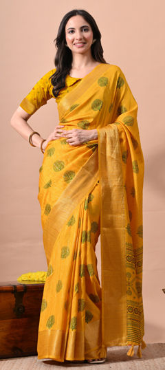 Orange color Saree in Silk cotton fabric with Printed, Zari work