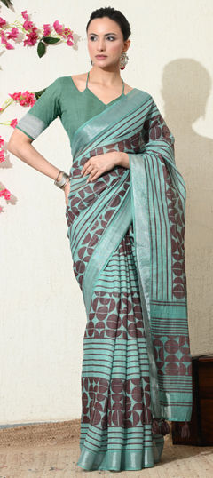 Green color Saree in Blended Cotton fabric with Printed work