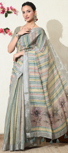 Green color Saree in Blended Cotton fabric with Printed work