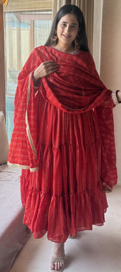 Red and Maroon color Salwar Kameez in Brocade fabric with Thread work