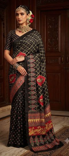 Black and Grey color Saree in Crepe Silk fabric with Digital Print work