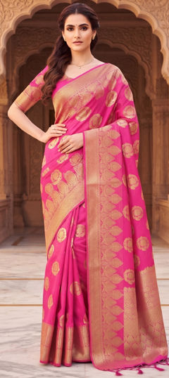 Pink and Majenta color Saree in Viscose fabric with Weaving, Zari work