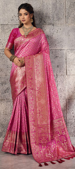 Pink and Majenta color Saree in Banarasi Silk fabric with Weaving, Zari work