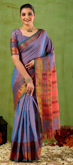 Purple and Violet color Saree in Cotton fabric with Printed work