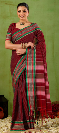 Red and Maroon color Saree in Cotton fabric with Printed work