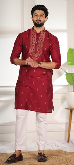 Red and Maroon color Kurta Pyjamas in Cotton fabric with Weaving work