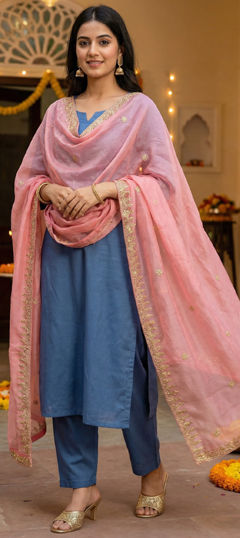 Pink and Majenta color Dupatta in Organza Silk fabric with Embroidered work