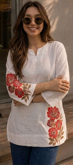 White and Off White color Tops and Shirts in Cotton fabric with Printed work