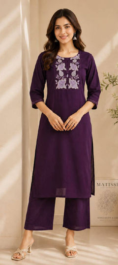 Purple and Violet color Salwar Kameez in Cotton fabric with Patch work