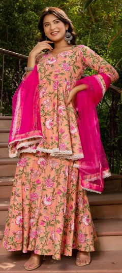 Pink and Majenta color Salwar Kameez in Cotton fabric with Floral, Printed work