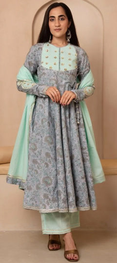 Multicolor color Salwar Kameez in Cotton fabric with Printed work