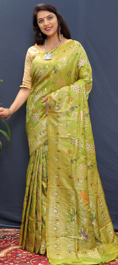Green color Saree in Blended fabric with Weaving, Zari work