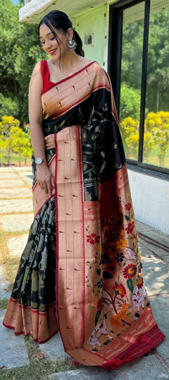 Black and Grey color Saree in Silk fabric with Weaving work