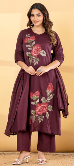 Purple and Violet color Salwar Kameez in Mul Cotton fabric with Embroidered work