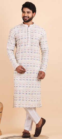 Multicolor color Kurta Pyjamas in Viscose fabric with Digital Print, Embroidered work