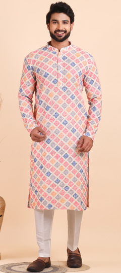 Multicolor color Kurta Pyjamas in Viscose fabric with Digital Print, Embroidered work