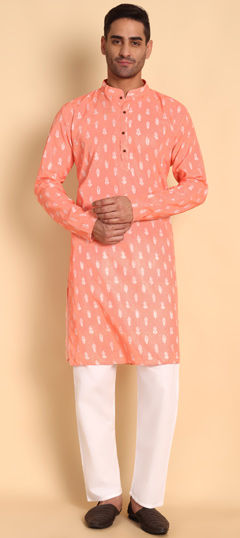 Pink and Majenta color Kurta Pyjamas in Cotton fabric with Printed work