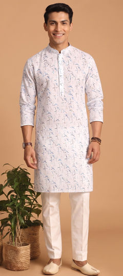 Multicolor color Kurta Pyjamas in Cotton fabric with Digital Print work