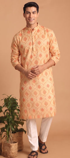 Multicolor color Kurta Pyjamas in Cotton fabric with Digital Print work