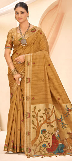 Beige and Brown color Saree in Jamawar fabric with Printed work