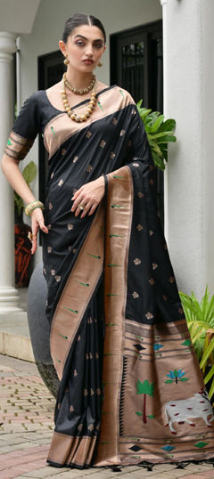Black and Grey color Saree in Banarasi Silk fabric with Weaving work