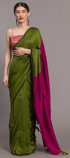 Green color Saree in Cotton fabric with Thread work