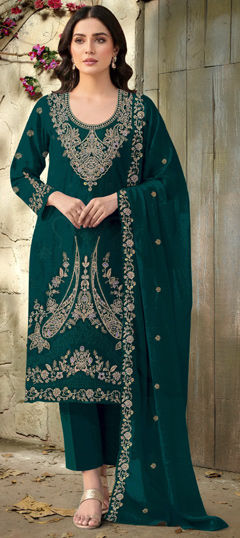 Green color Salwar Kameez in Velvet fabric with Embroidered, Sequence, Thread, Zari work