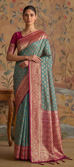 Green color Saree in Silk fabric with Weaving work