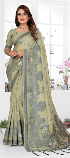 Green color Saree in Cotton fabric with Weaving work
