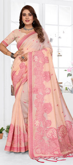 Pink and Majenta color Saree in Cotton fabric with Weaving work