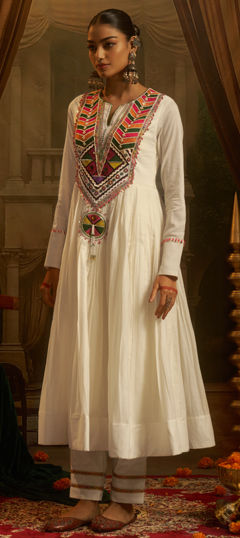 White and Off White color Salwar Kameez in Mul Cotton fabric with Embroidered, Mirror work