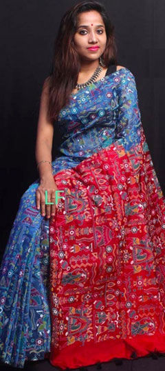 Blue, Red and Maroon color Saree in Cotton fabric with Printed work