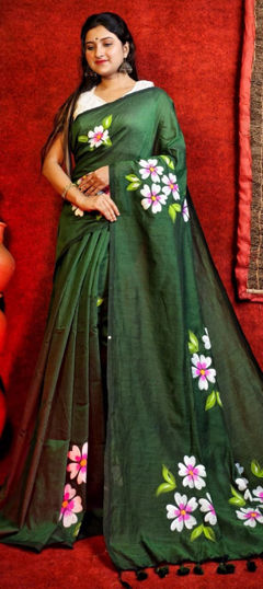Green color Saree in Cotton fabric with Floral, Printed work